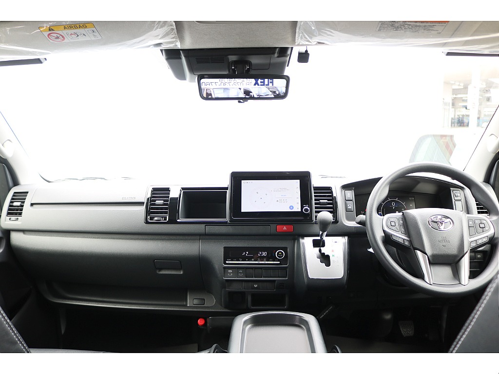 【新車/新型】ハイエースワゴンGLガソリン４WD内装架装familiar