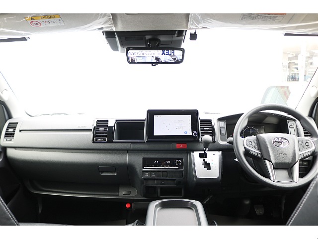 【新車/新型】ハイエースワゴンGLガソリン４WD内装架装familiar