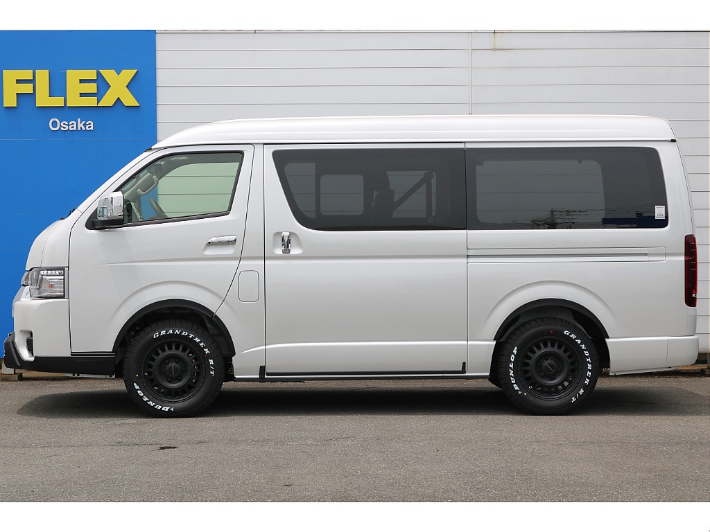 【新車/新型】ハイエースワゴンGLガソリン４WD内装架装familiar