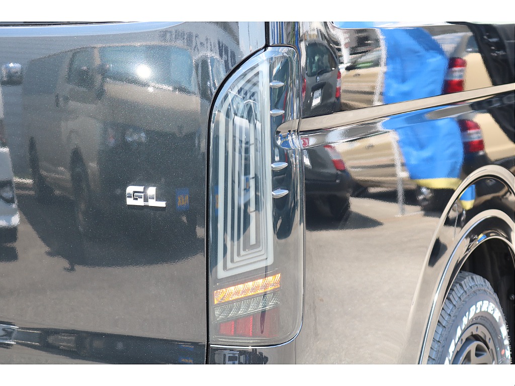 【新車/新型】ハイエースワゴンGL４WD内装架装Various！8ナンバー登録！