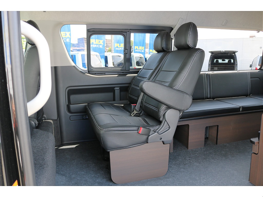 【新車/新型】ハイエースワゴンGL４WD内装架装Various！8ナンバー登録！