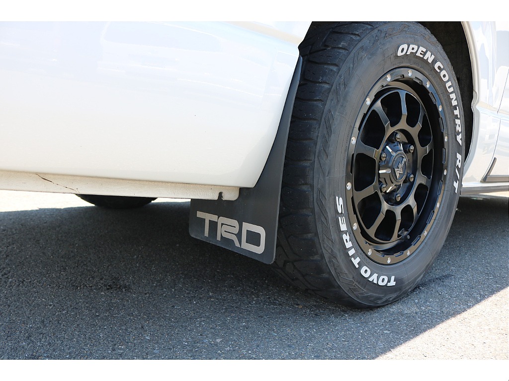 【BlackEdition×TRD】R4年式ハイエースバンスーパーGLダークプライムⅡディーゼル４WD！