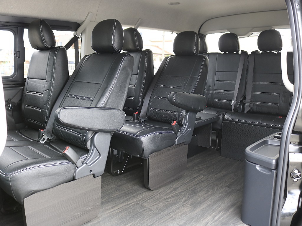 【新車/新型】9型ハイエースワゴンGLガソリン４WD　フローリング施工＆スマートベッドキット装備！オフロード仕様外装！