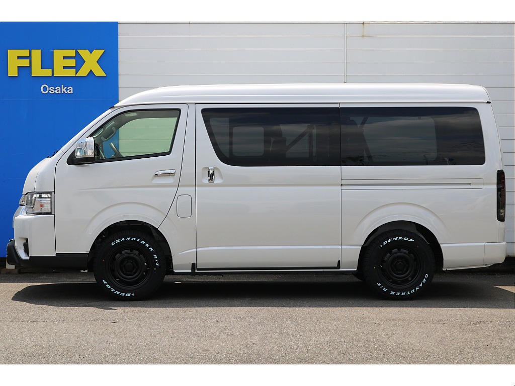 【新車/新型】9型ハイエースワゴンGLガソリン４WD　フローリング施工＆スマートベッドキット装備！オフロード仕様外装！