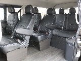 【新車/新型】9型ハイエースワゴンGLガソリン４WD　フローリング施工＆スマートベッドキット装備！オフロード仕様外装！