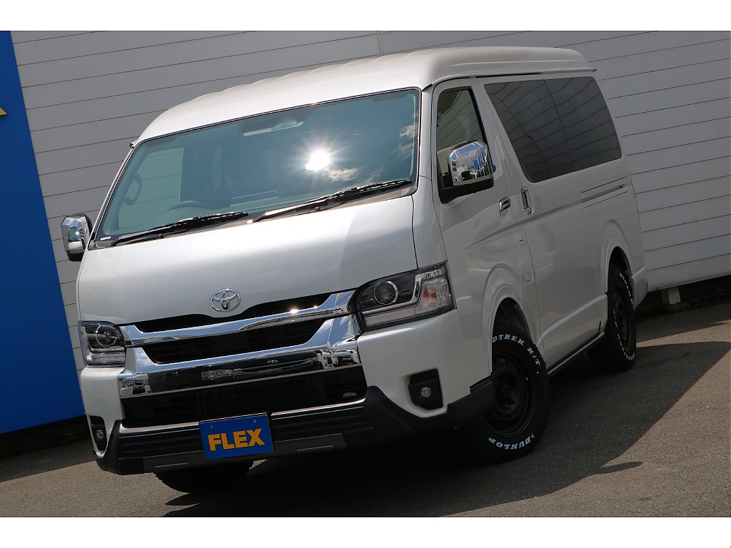 【新車/新型】9型ハイエースワゴンGLガソリン４WD　フローリング施工＆スマートベッドキット装備！オフロード仕様外装！