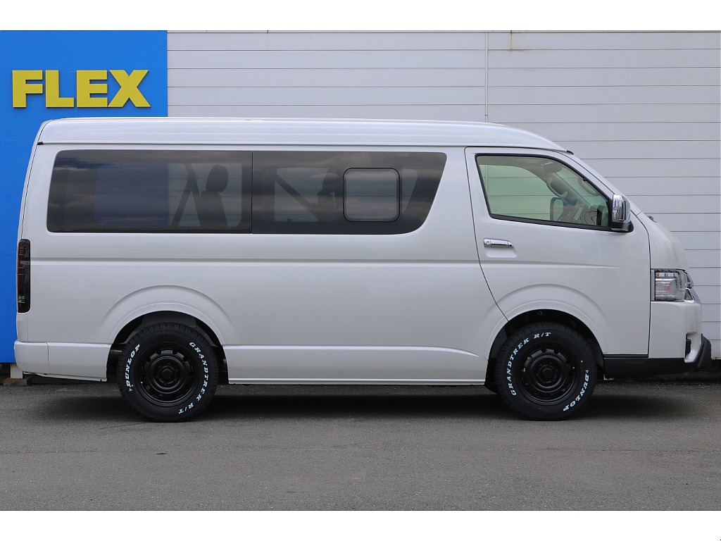 【新車/新型】9型ハイエースワゴンGLガソリン４WD　フローリング施工＆スマートベッドキット装備！オフロード仕様外装！