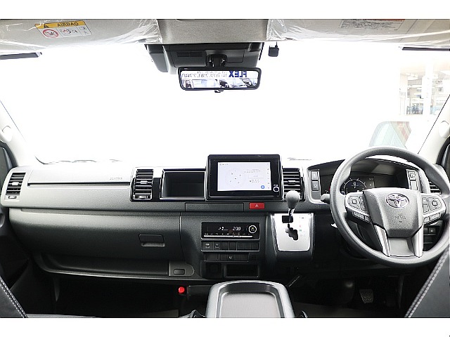 【新車/新型】9型ハイエースワゴンGLガソリン２WD内装架装ファミリア
