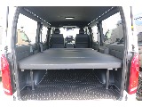 ベットは取り外しもできるので大きい荷物でも楽々載せられるラゲッチスペースも作り出せちゃいます♪