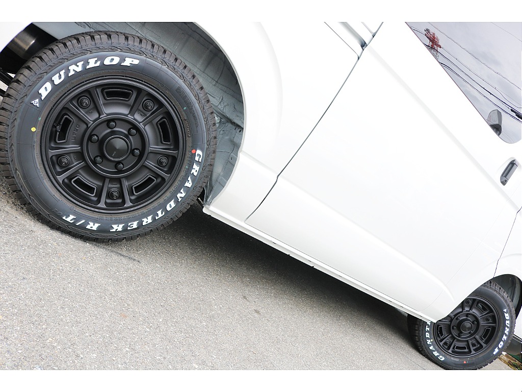DUNROP　GRANTRECKタイヤ