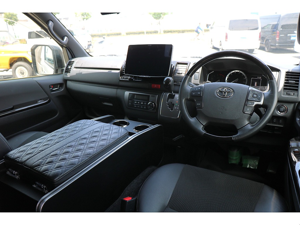 R3年式S-GL DP2 4WD/DT モデリスタフルアロ ALPINE バッドラッカー18インチAW ベッドキット コンソールBOX