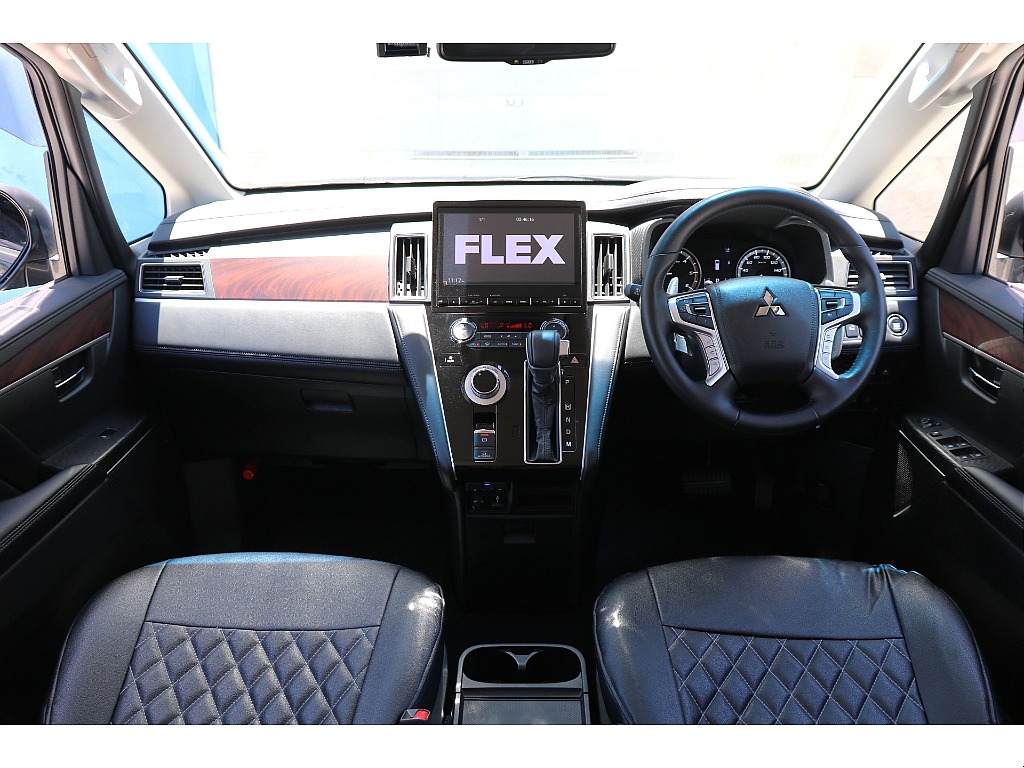 運転が楽しくなる装備が充実♪