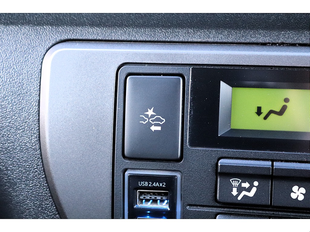 ハイエース高崎店にて展示中♪全国の皆様からのお問い合わせお待ちしております！！027-329-5670