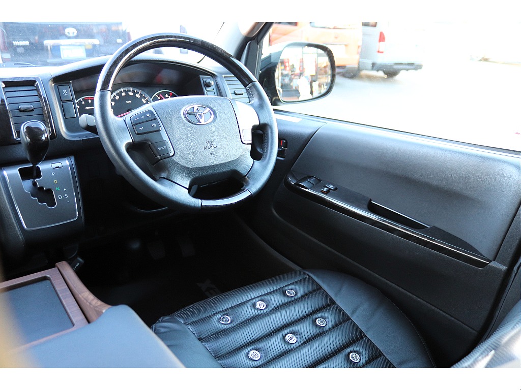 ハイエース高崎店にて展示中♪全国の皆様からのお問い合わせお待ちしております！！027-329-5670