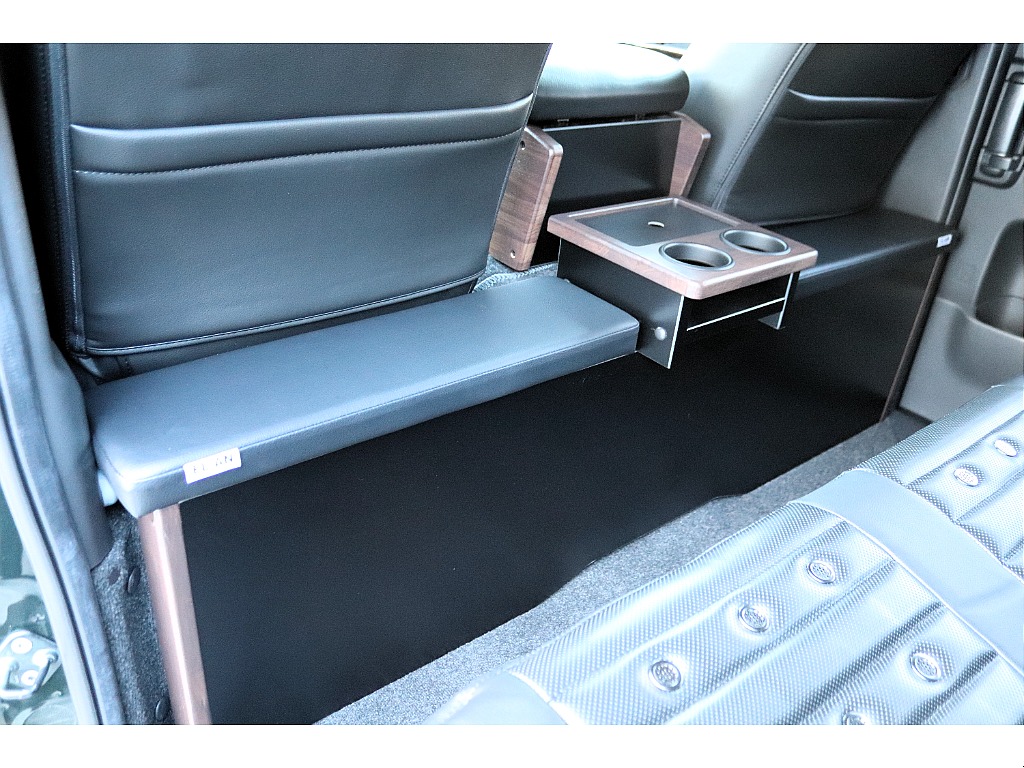 ハイエース高崎店にて展示中♪全国の皆様からのお問い合わせお待ちしております！！027-329-5670