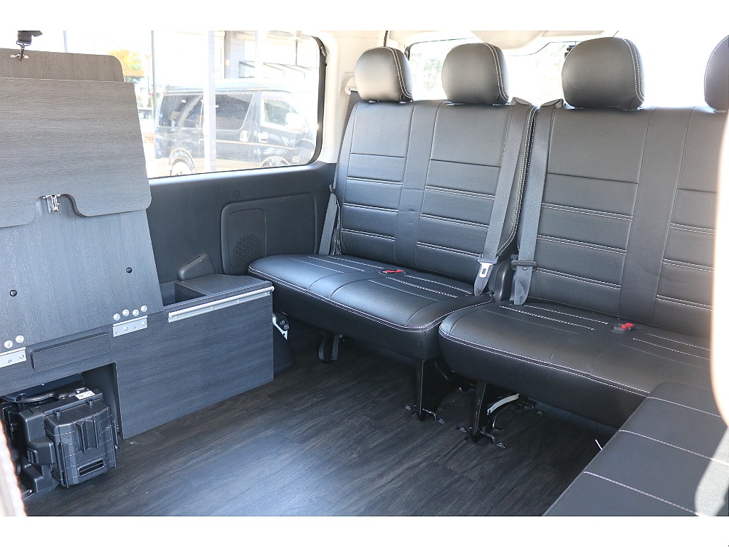 車内は広々しており様々な用途に使用可能！