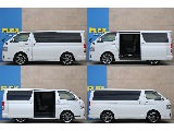両側スライドドア車両