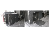 ベッドの足部分には収納スペースございます♪