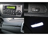 フロントオートエアコン、100V電源コンセント、助手席エアバック、LEDルームランプ！