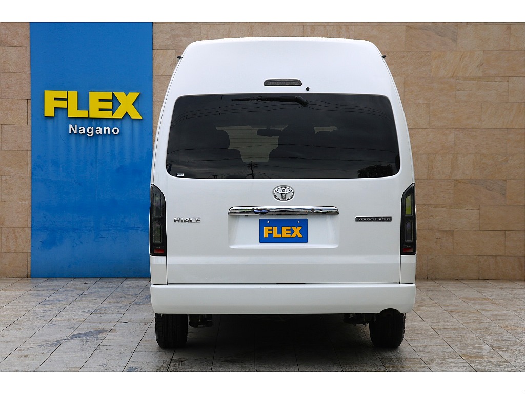 希少価値の高いグランドキャビン4WD！ ハイエース長野店までお問合せお待ちしております！