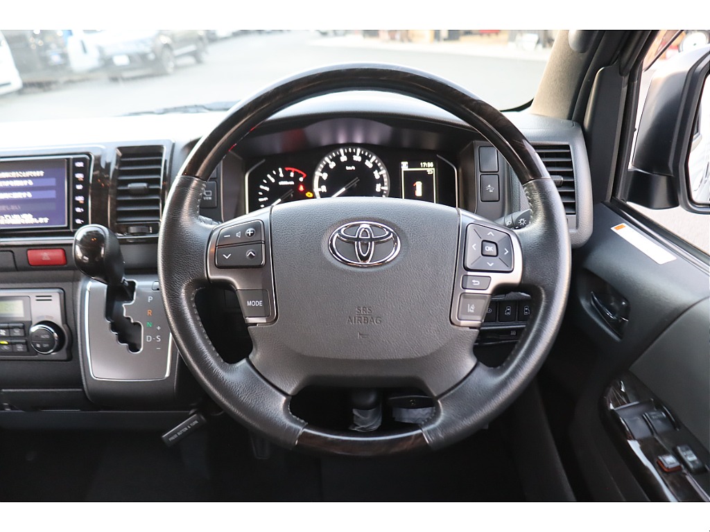 トヨタ ハイエースバン(22枚目)