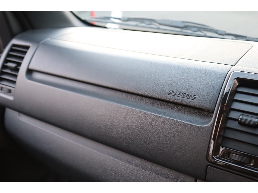 トヨタ ハイエースバン(30枚目)