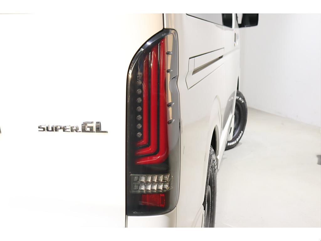 トヨタ ハイエースバン(51枚目)