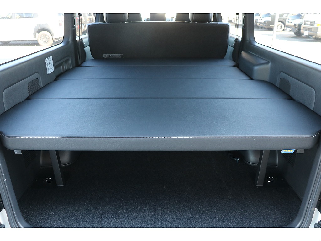 トヨタ ハイエースバン 5D2.8DTスーパーGLダークプライムⅡL 4WD ディーゼルターボ4WD！ベッドキット付 長野県の詳細画像 その7