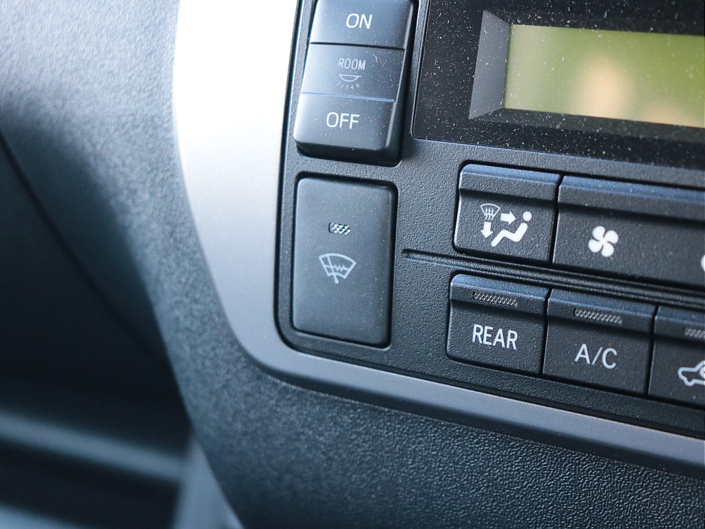 フロントシールドデアイサー！