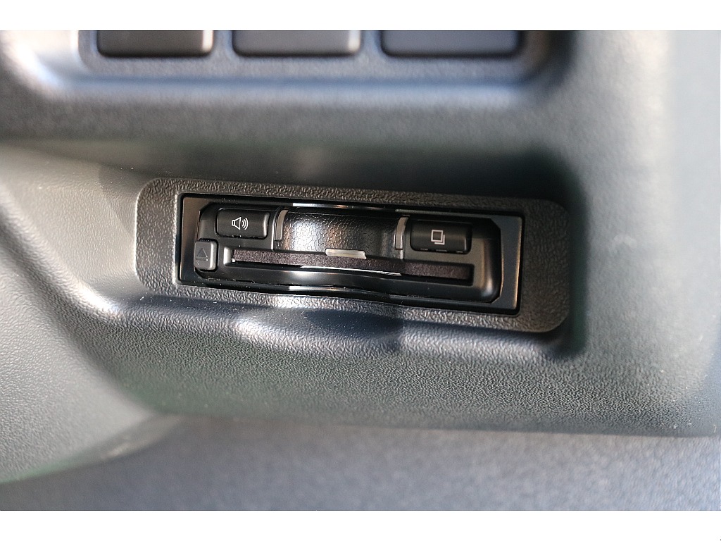 トヨタ ハイエースバン 5ドアバン2.8DT スーパーGLロング 4WD 登録済未使用車アースカラーパッケージ 長野県の詳細画像 その9