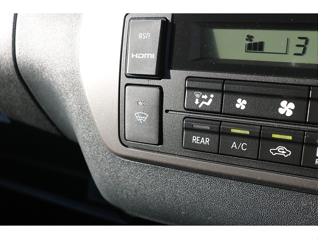 トヨタ ハイエースバン 5ドアバン2.8DT スーパーGLロング 4WD 登録済未使用車アースカラーパッケージ 長野県の詳細画像 その10