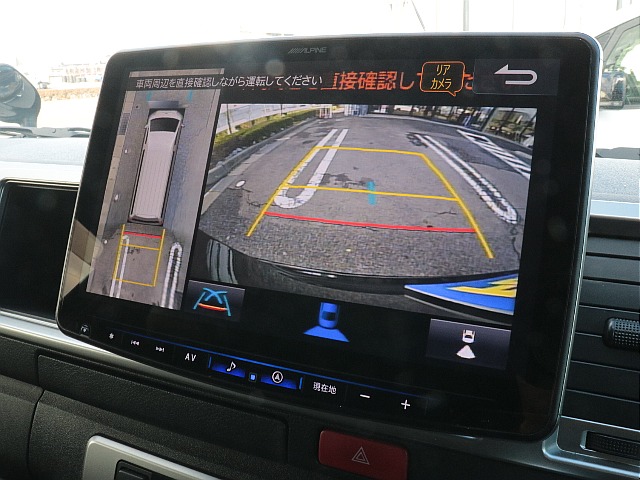 バックカメラ、パノラミックビューモニター！