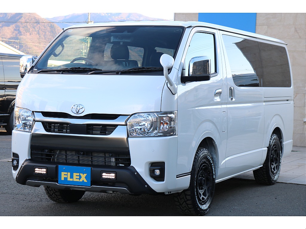 トヨタ ハイエースバン(16枚目)