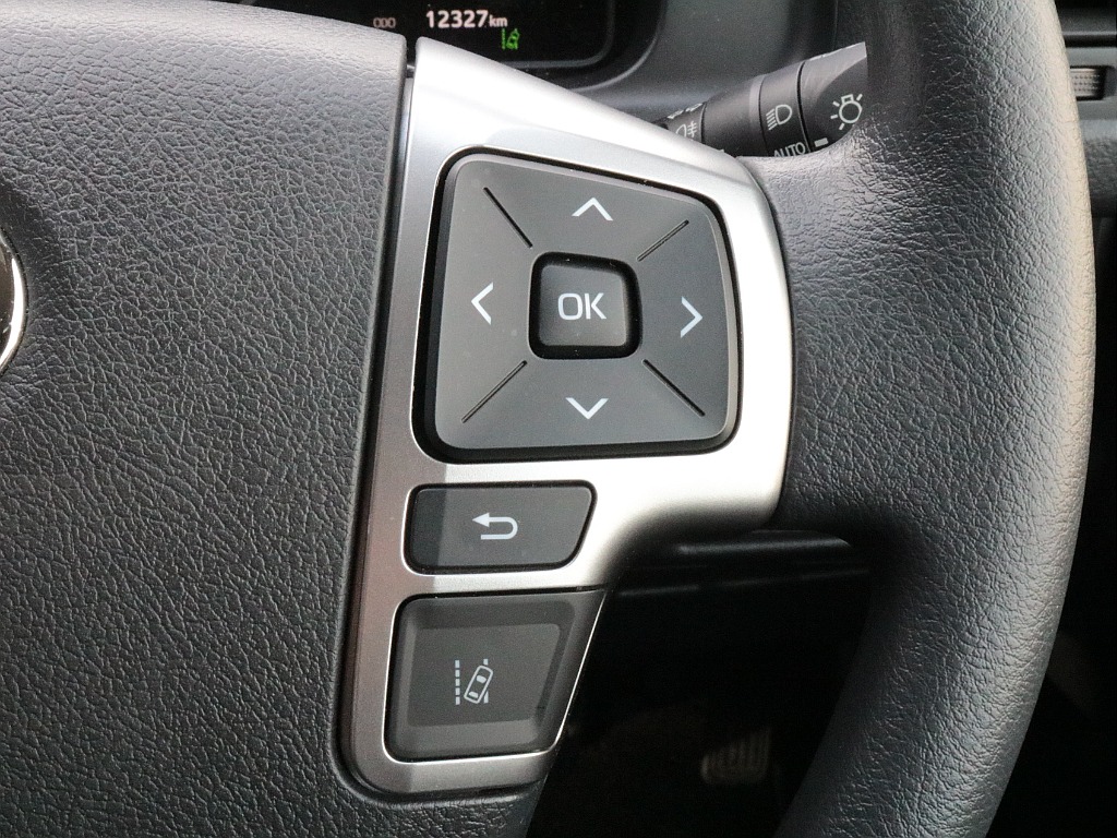 トヨタ ハイエース(14枚目)