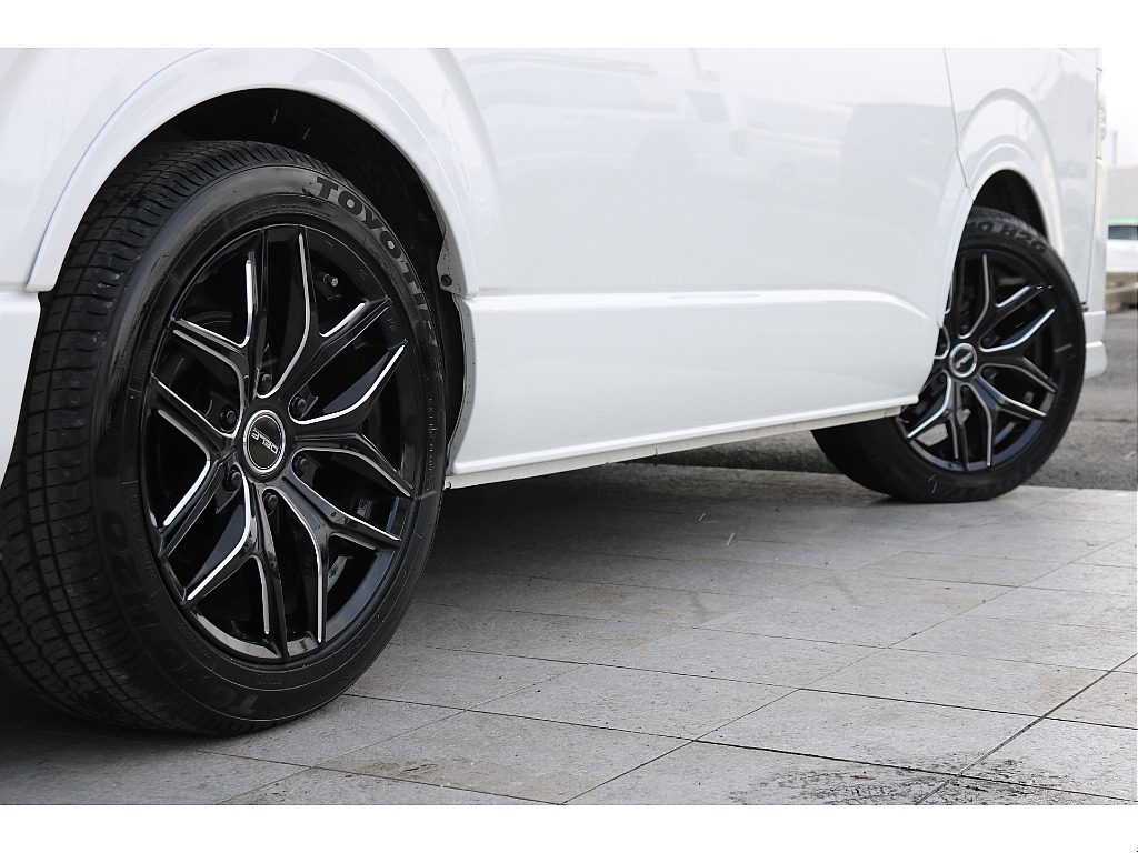 FLEX DELF01 18インチアルミ、TOYO H20タイヤ！