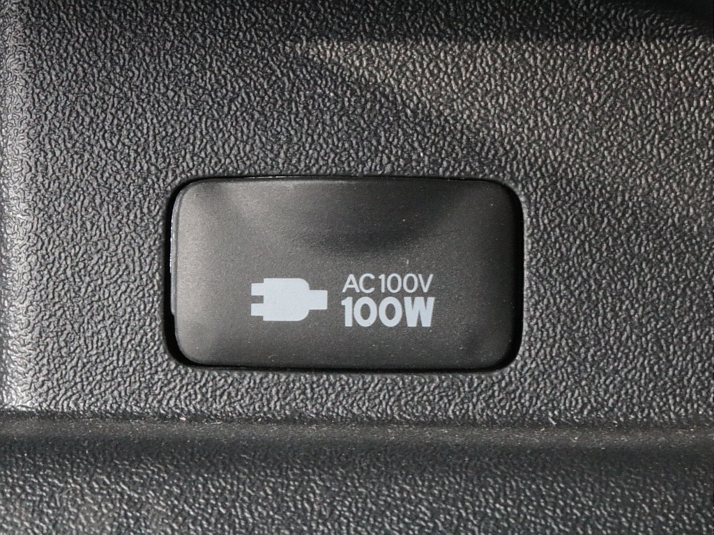 トヨタ ハイエース(10枚目)