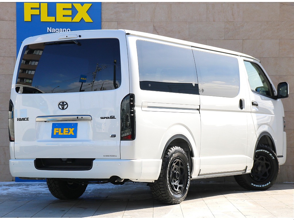 登録済未使用車のダークプライムS！