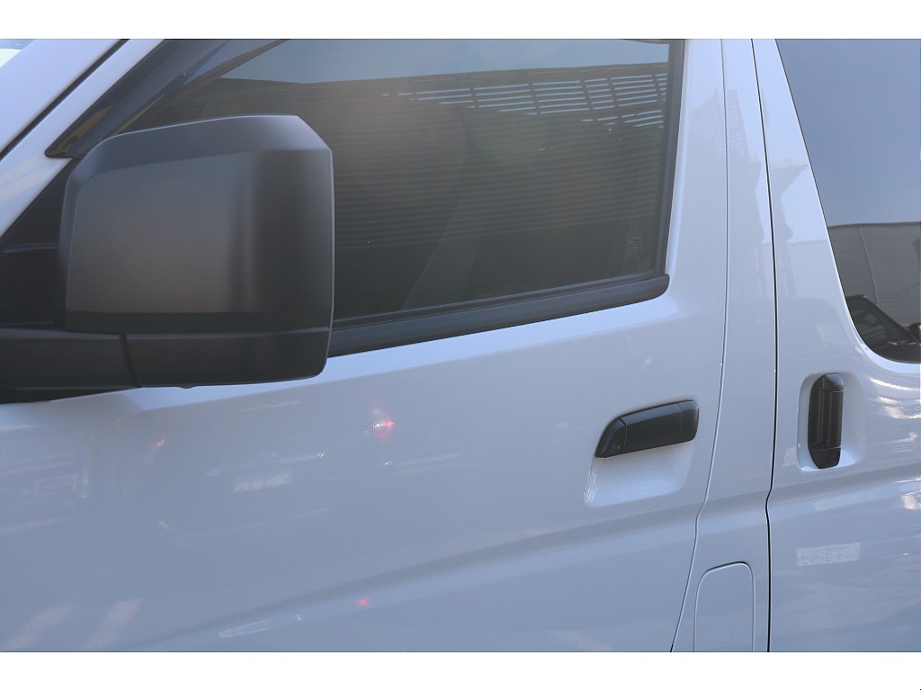 メッキ部マッドブラック塗装！