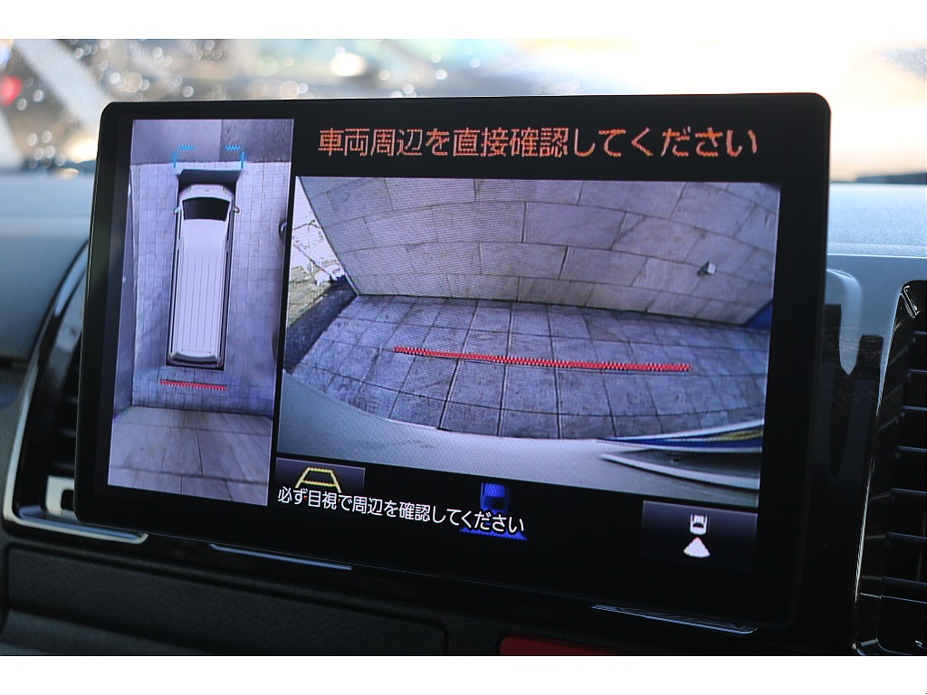 バックカメラ、パノラミックビューモニター！