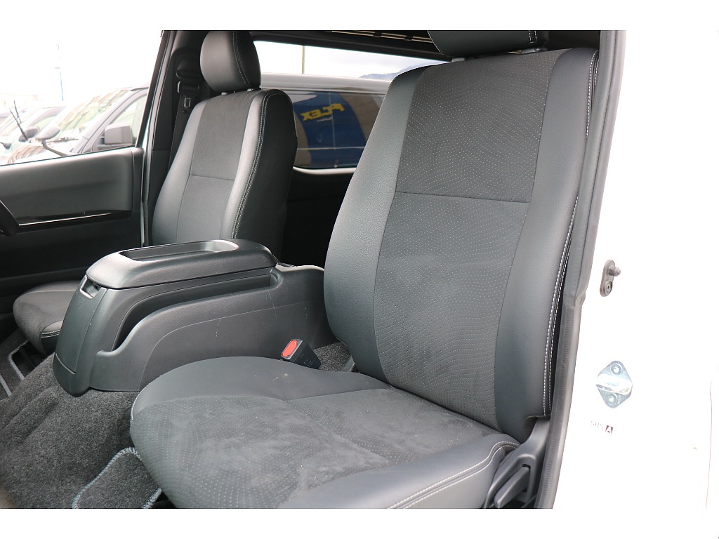 ダークプライムⅡ専用ハーフレザーシート！