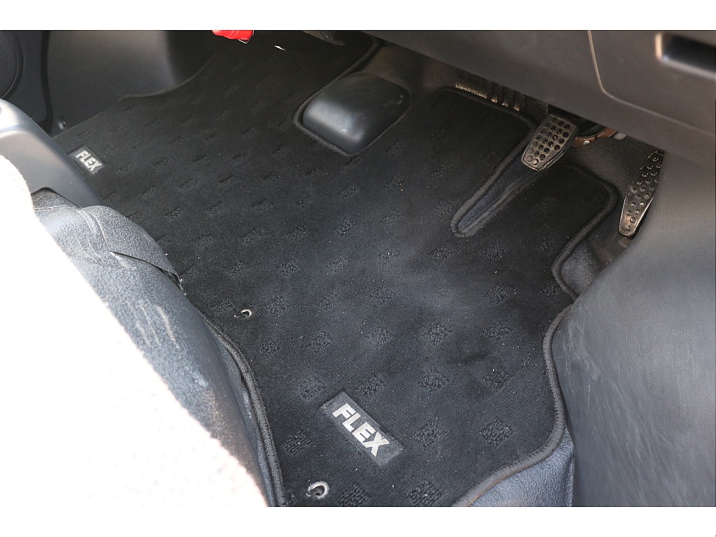フロアマット付！
