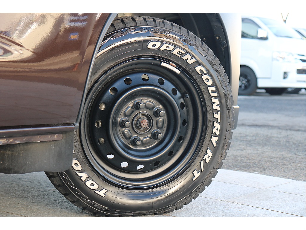 純正14インチホイール、TOYOオープンカントリータイヤRT！