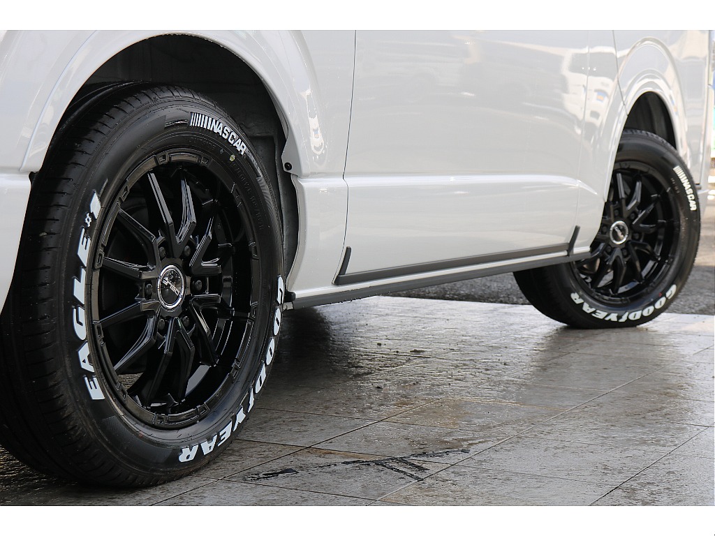 DELF06 17インチアルミ、グッドイヤーナスカータイヤ！