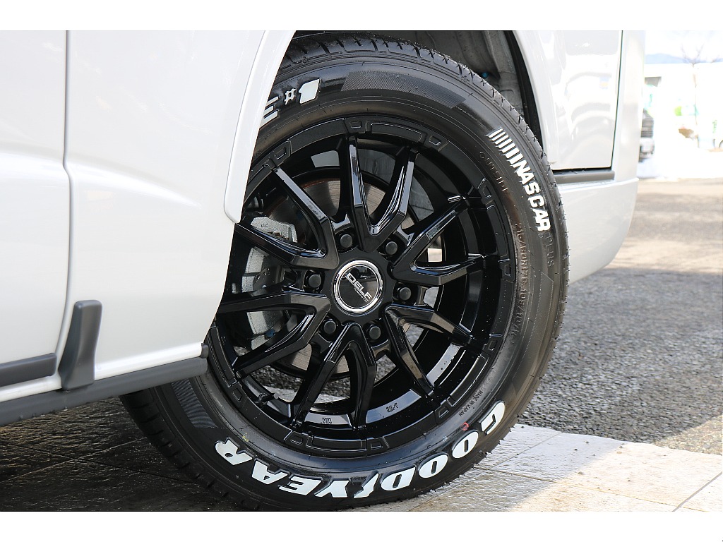 DELF06 17インチアルミ、グッドイヤーナスカータイヤ！