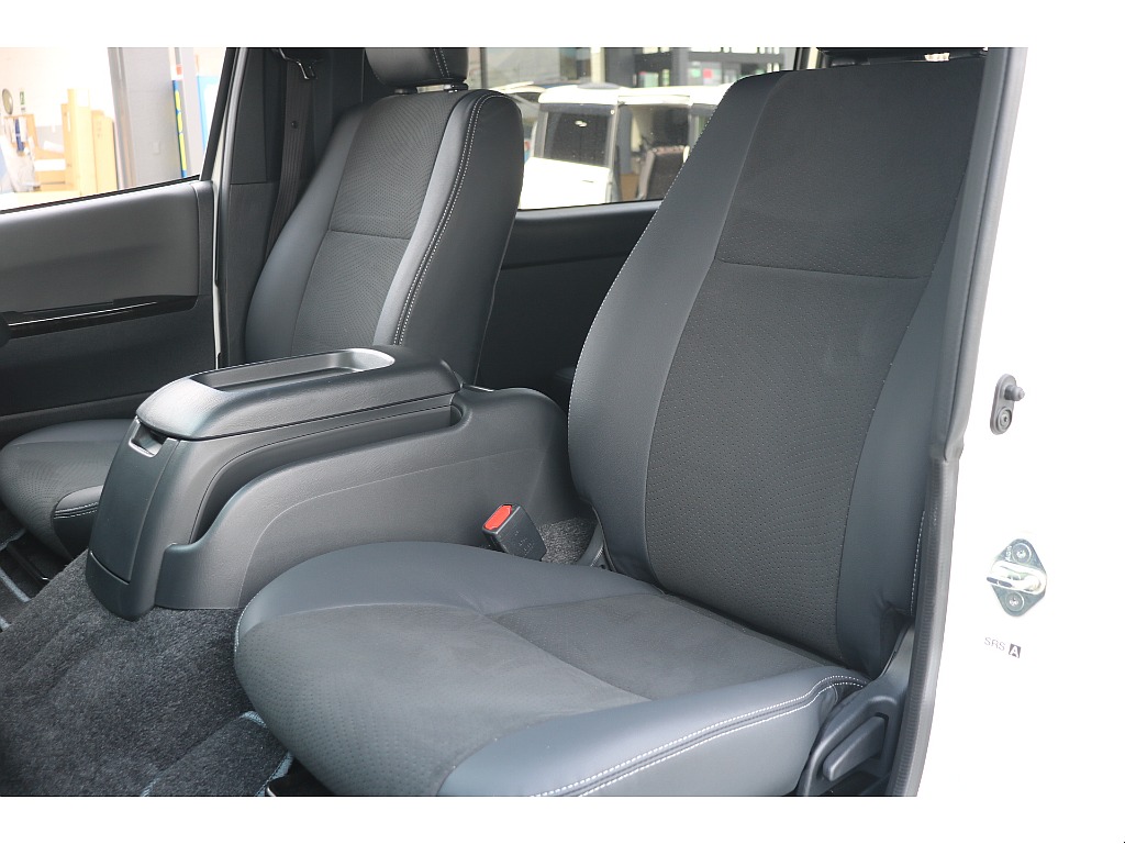 ダークプライムⅡ専用ハーフレザーシート！