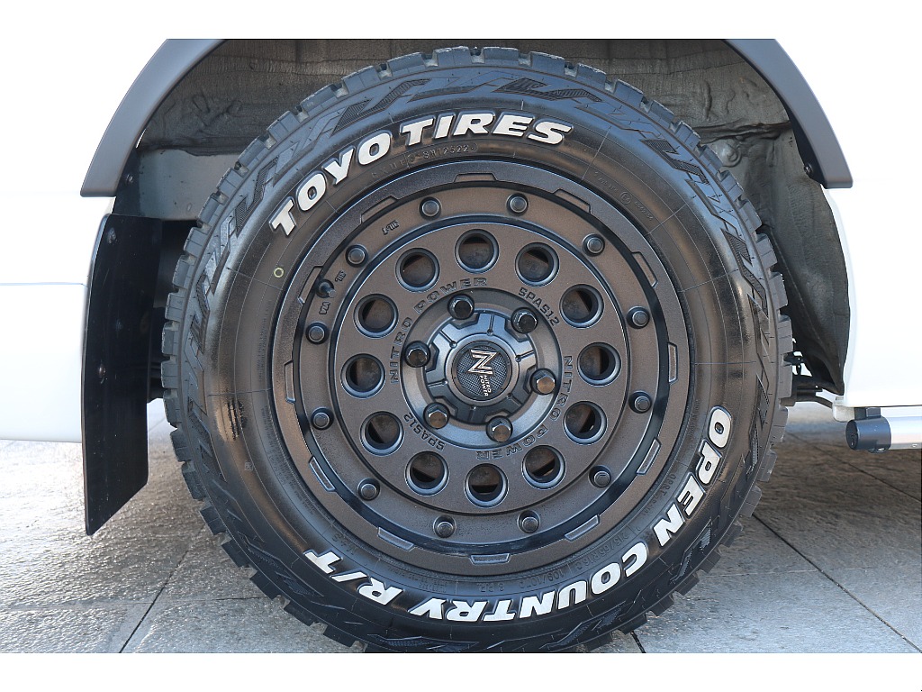 H12ショットガン16インチアルミ、TOYOオープンカントリータイヤRT！