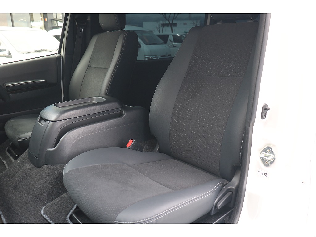 ダークプライムⅡ専用ハーフレザーシート！