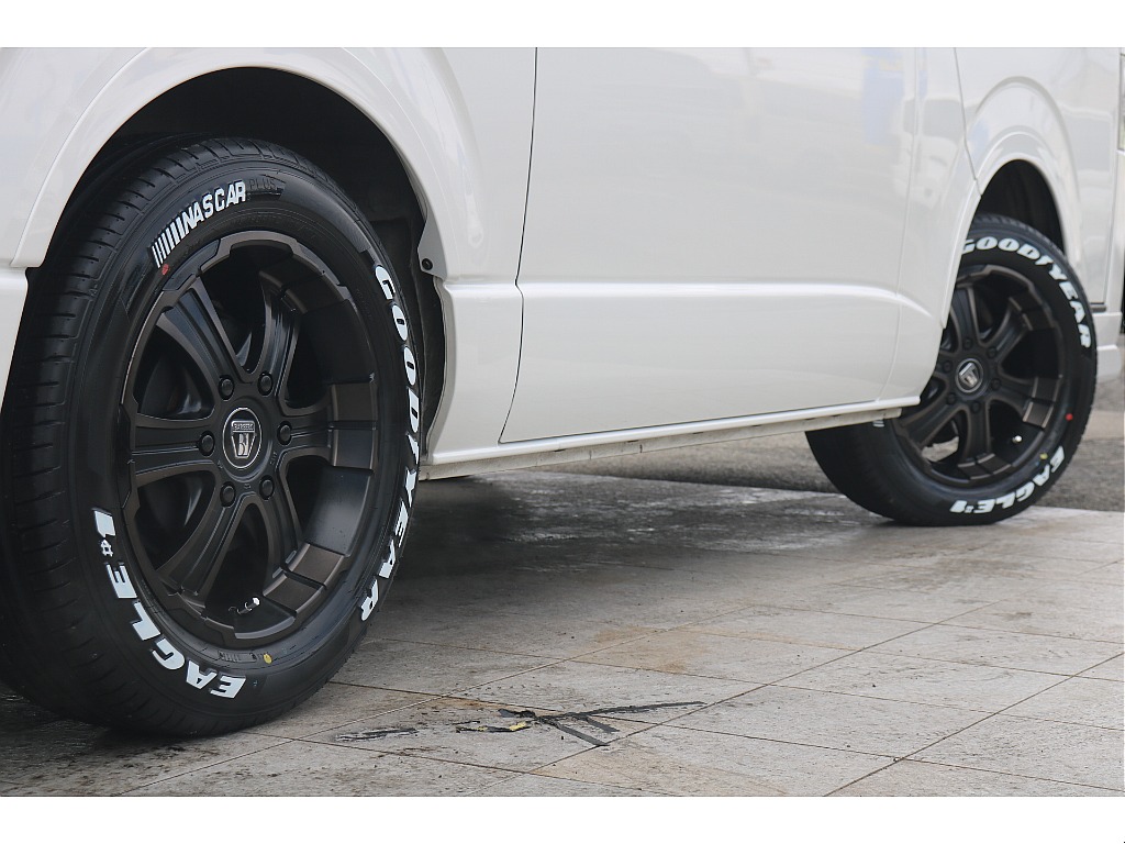 FLEXワイルドディープス17インチアルミ、グッドイヤーナスカータイヤ！