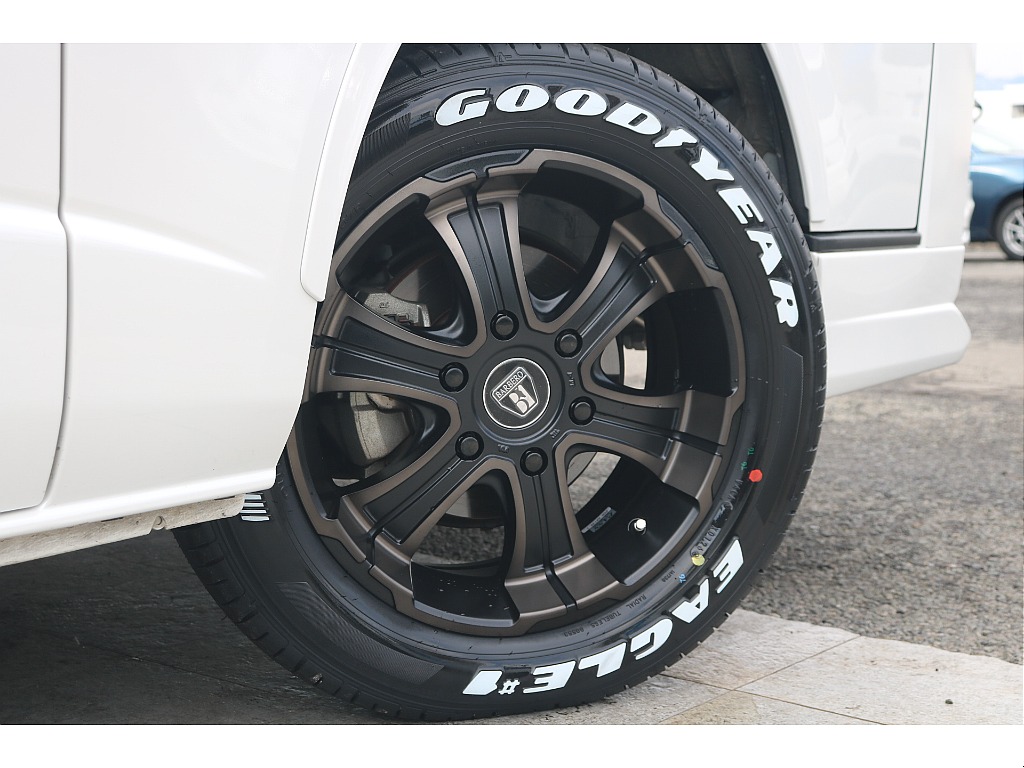 FLEXワイルドディープス17インチアルミ、グッドイヤーナスカータイヤ！