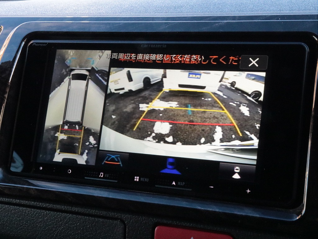 バックカメラ、パノラミックビューモニター！